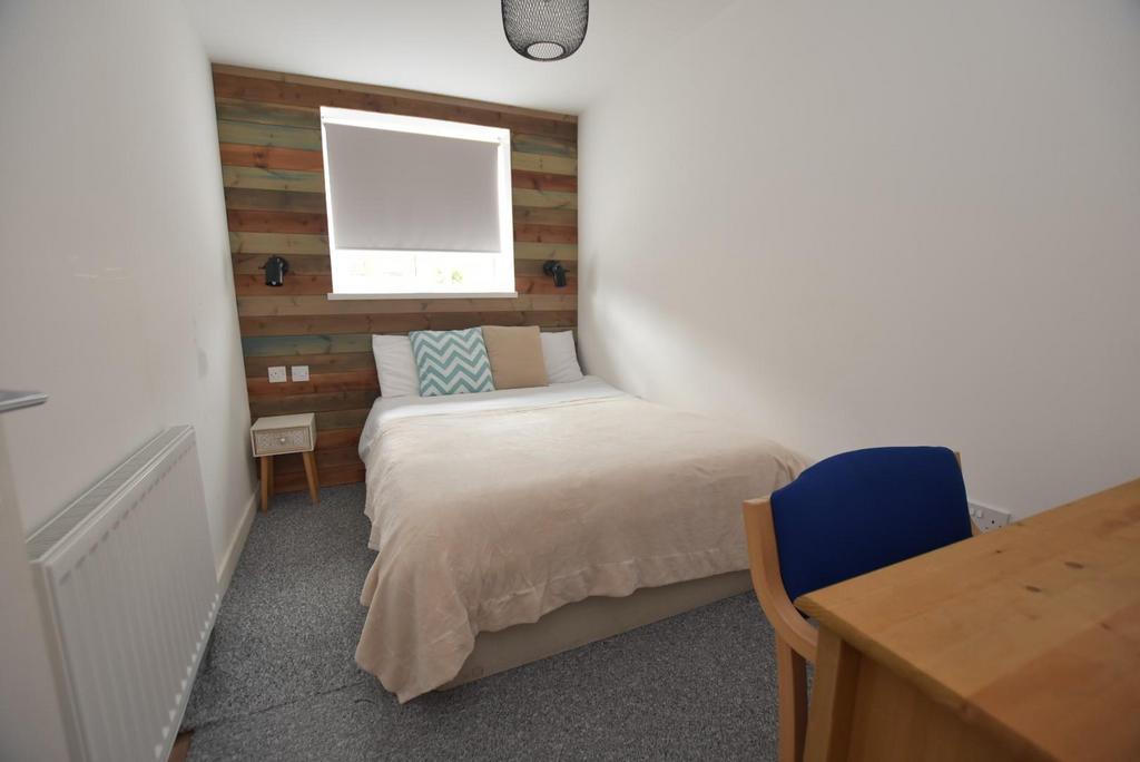 Flat C - Bed 1.jpg