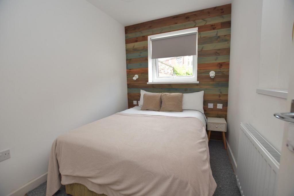 Flat C - Bed 2.jpg