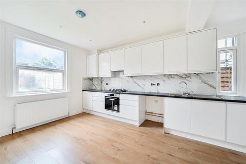 3 bedroom terraced house for sale, Pine Road, London, NW2