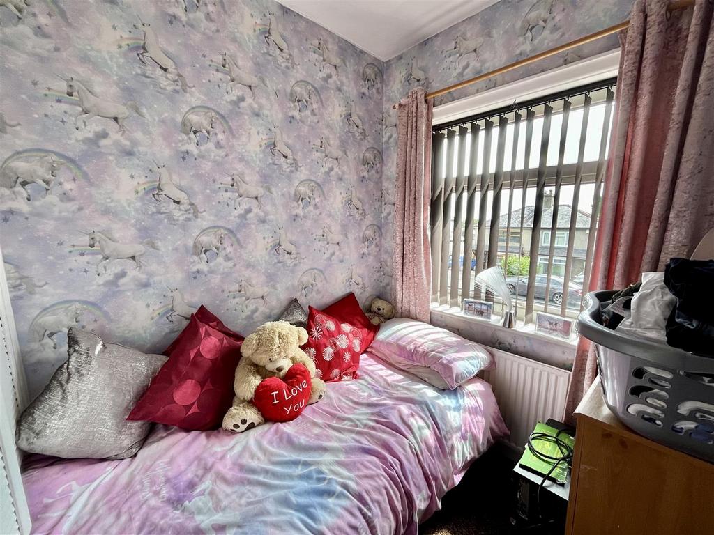 Bramleys Estate Agents - Court Lane - Elland (13).