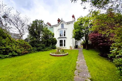 5 bedroom semi-detached house for sale, Queen Victoria Road, Llanelli