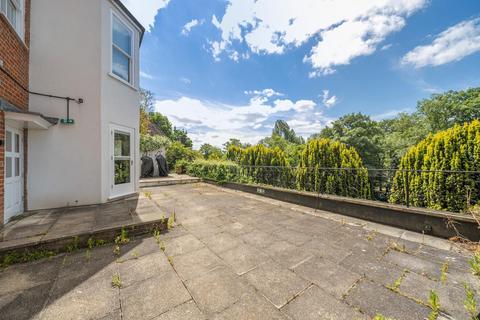 Flat 3, 14 Quarry Street, Guildford, GU1 3UY