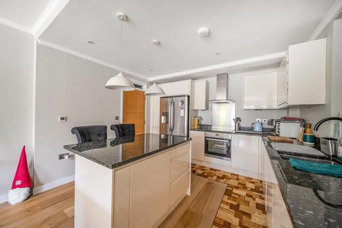 Flat 3, 14 Quarry Street, Guildford, GU1 3UY