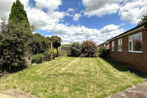 3 bedroom detached bungalow for sale, The Green, Leasingham, Sleaford