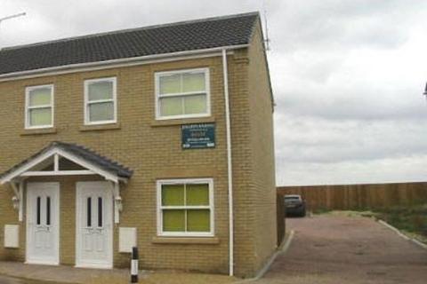 2 bedroom semi-detached house to rent, Crowland Road, Eye Green PE6 7TR