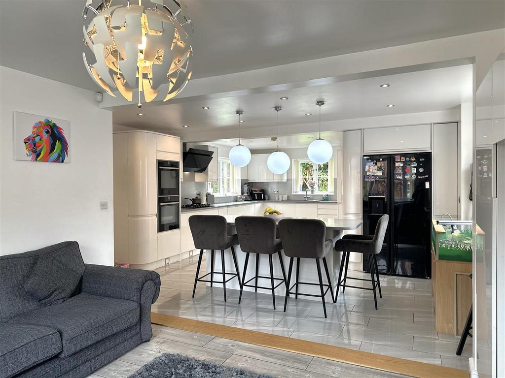Sublime  Modern Dining Kitchen 818