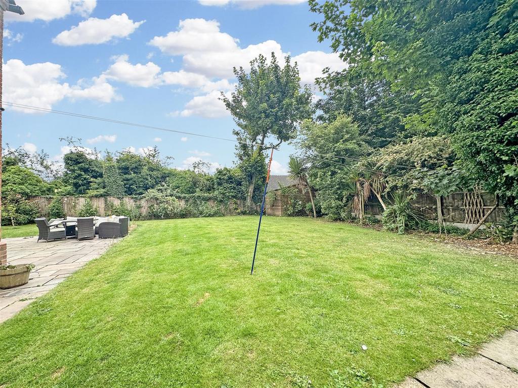 Garden 847