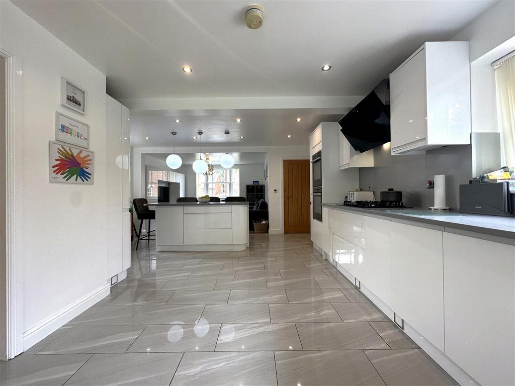 Superb Dining Kitchen 824