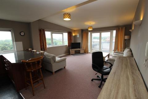 2 bedroom penthouse to rent, Marsden House, Bolton BL1