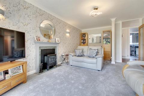4 Berkeley Square, Worthing, BN11 5AF