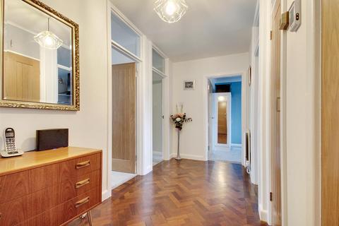 4 Berkeley Square, Worthing, BN11 5AF