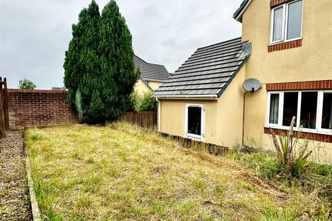 2 bedroom semi-detached house for sale, Silverwood Heights, Barnstaple EX32