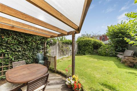21 Poplar Walk, Meopham, Gravesend, DA13 0EB