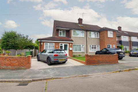 4 bedroom semi-detached house for sale, Long Moor, Cheshunt