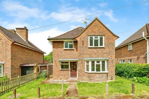 3 bedroom detached house for sale, The Frenches, Redhill