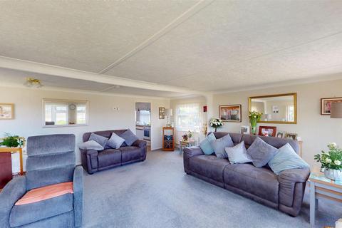 3 bedroom park home for sale, Hoburne Park, Swanage