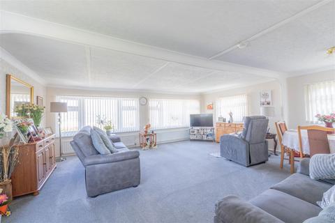 3 bedroom park home for sale, Hoburne Park, Swanage