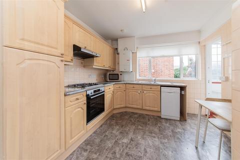 2 bedroom flat for sale, Freeland Park, Holders Hill Road, London