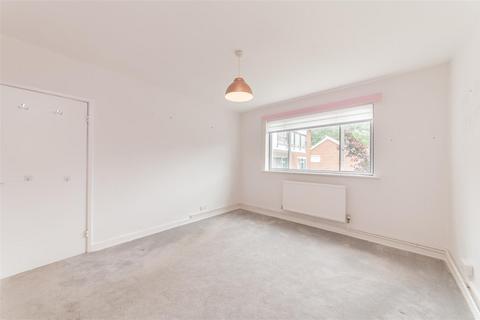 2 bedroom flat for sale, Freeland Park, Holders Hill Road, London