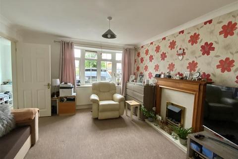 152 Glebe Road, Deanshanger, Milton Keynes, MK19 6NB