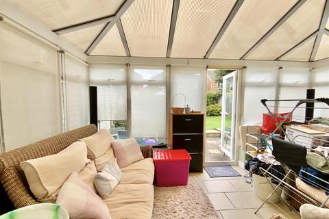 152 Glebe Road, Deanshanger, Milton Keynes, MK19 6NB