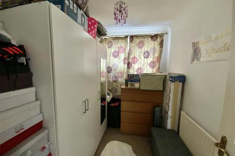 152 Glebe Road, Deanshanger, Milton Keynes, MK19 6NB