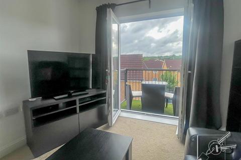 2 bedroom flat for sale, Spinel Close, Sittingbourne, Kent