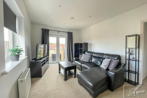 2 bedroom flat for sale, Spinel Close, Sittingbourne, Kent