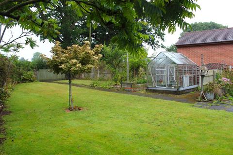 3 bedroom semi-detached house for sale, The Yelves, The Links, Hinstock