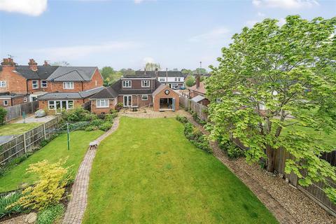 4 bedroom detached bungalow for sale, Green Lane, Berkshire GU47