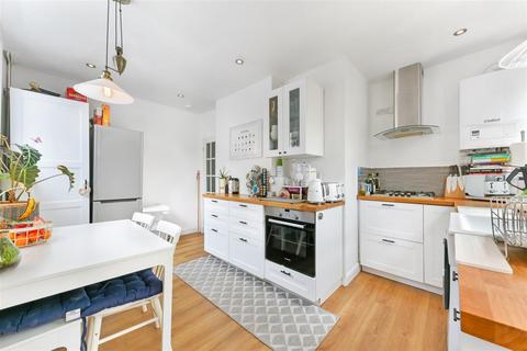 36 Boyd Road, London, SW19 2DG