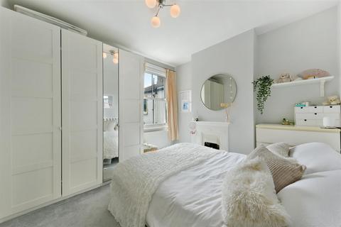 36 Boyd Road, London, SW19 2DG