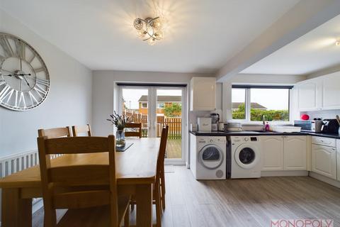 3 bedroom link detached house for sale, Brynhyfryd, Johnstown, Wrexham