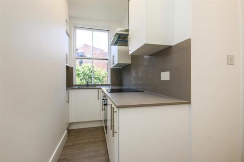 2 bedroom apartment to rent, Cleveland Street, London W1T