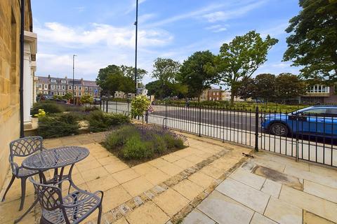 2 bedroom apartment for sale, Northumberland Square, North Shields