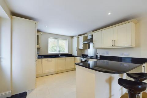 2 bedroom detached house for sale, Graylingwell Drive, Chichester