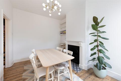 7 Cresswell Road, London, SE25 4LS