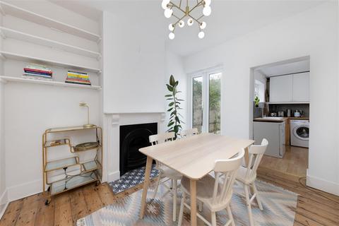 7 Cresswell Road, London, SE25 4LS