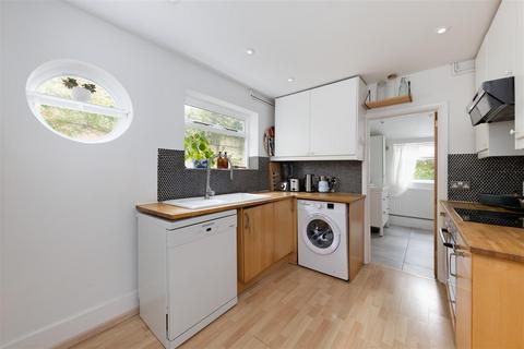 7 Cresswell Road, London, SE25 4LS