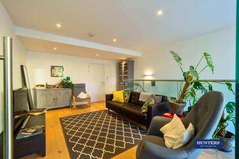 2 bedroom flat for sale, Rochester Place, London