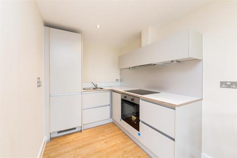 1 bedroom flat to rent, Crowngate House, Hereford Road, London