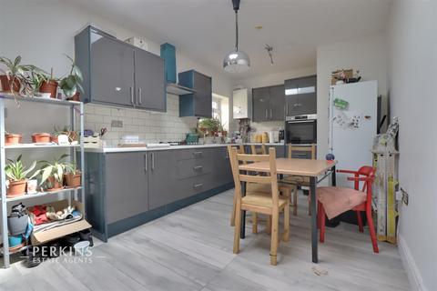 27 Cedar Grove, Southall, UB1 2XD