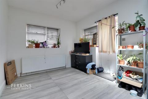 27 Cedar Grove, Southall, UB1 2XD