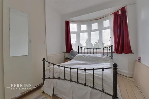 27 Cedar Grove, Southall, UB1 2XD