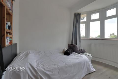 27 Cedar Grove, Southall, UB1 2XD