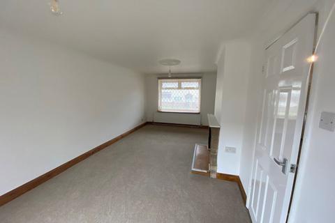 3 bedroom terraced house to rent, Landseer Court, Corby