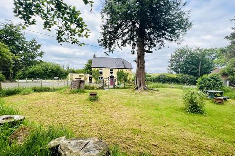 7 bedroom semi-detached house for sale, Llanddeusant, Llangadog