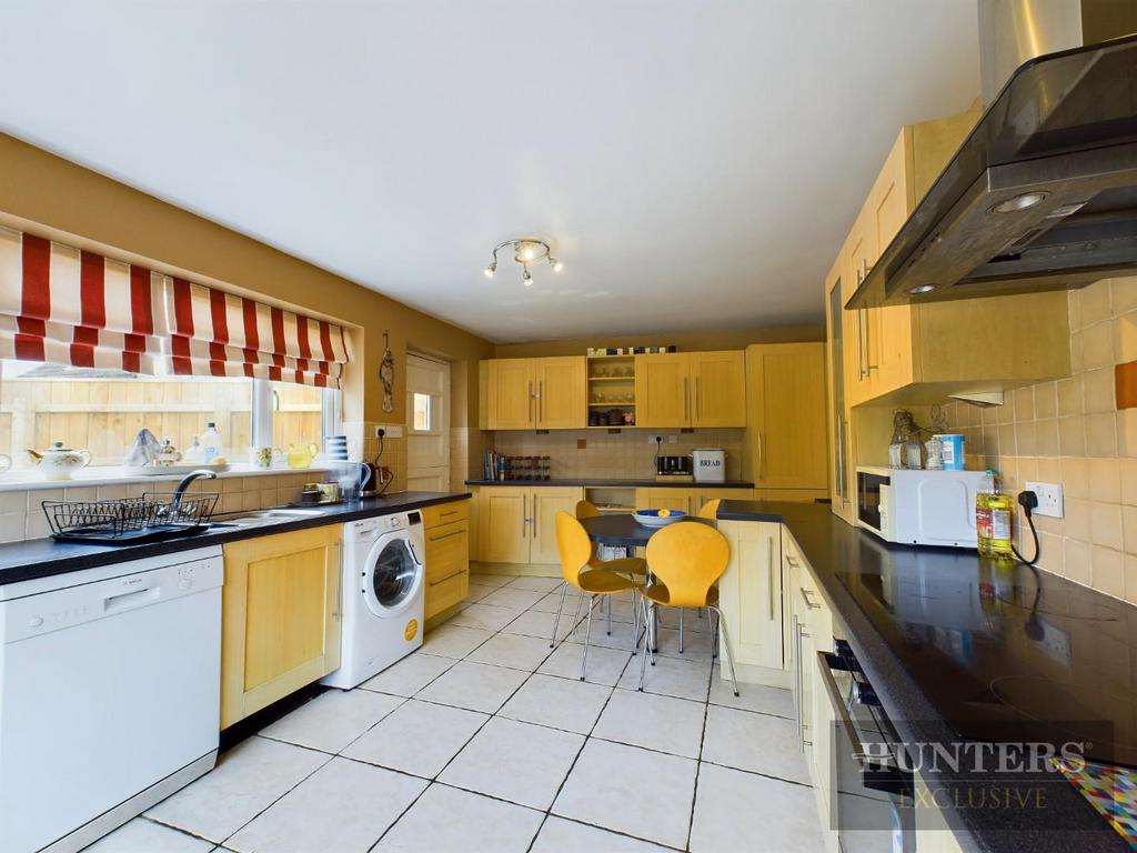 CAM03696 G0-PR0156-STILL029.jpg