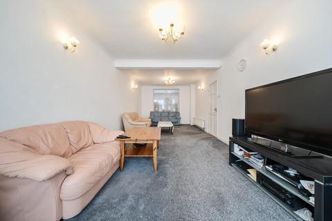 243 Park Avenue, Southall, UB1 3AP