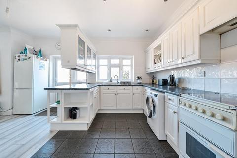 243 Park Avenue, Southall, UB1 3AP